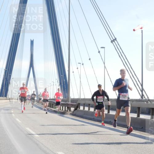 03.10.2025 - Köhlbrandbrückenlauf Matties Gatica Varas http://msf.ph/oto/9020106 03.10.2025 12:21:15 Position 1  meine-sportfotos.de