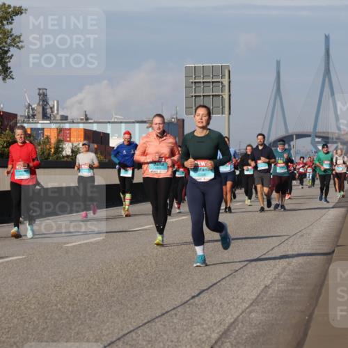 03.10.2025 - Köhlbrandbrückenlauf Luisa Fischer http://msf.ph/oto/9020130 03.10.2025 11:11:57 Position 3  meine-sportfotos.de