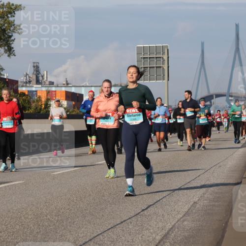 03.10.2025 - Köhlbrandbrückenlauf Luisa Fischer http://msf.ph/oto/9020136 03.10.2025 11:11:58 Position 3 3142, 1851, 2388 meine-sportfotos.de