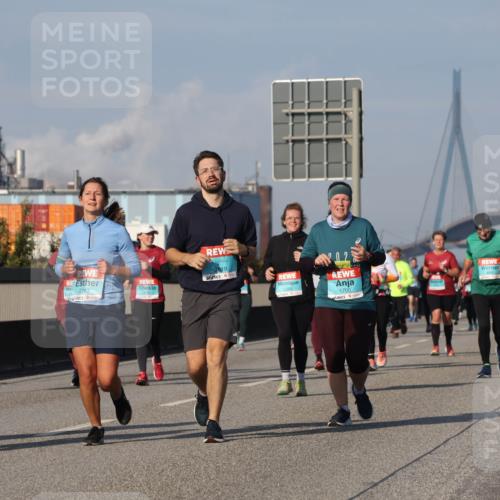 03.10.2025 - Köhlbrandbrückenlauf Luisa Fischer http://msf.ph/oto/9020158 03.10.2025 11:12:05 Position 3 3479, 2763, 1700 meine-sportfotos.de