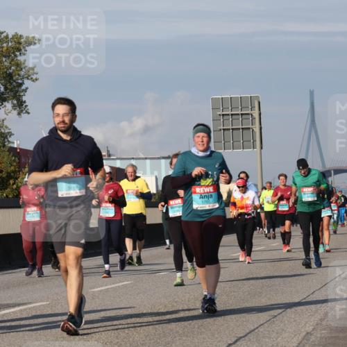 03.10.2025 - Köhlbrandbrückenlauf Luisa Fischer http://msf.ph/oto/9020188 03.10.2025 11:12:08 Position 3 2763, 3819, 1700 meine-sportfotos.de
