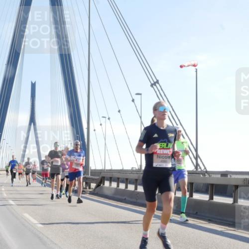 03.10.2025 - Köhlbrandbrückenlauf Matties Gatica Varas http://msf.ph/oto/9020195 03.10.2025 12:21:28 Position 1 4060 meine-sportfotos.de