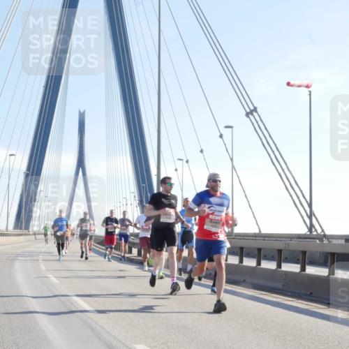 03.10.2025 - Köhlbrandbrückenlauf Matties Gatica Varas http://msf.ph/oto/9020203 03.10.2025 12:21:30 Position 1  meine-sportfotos.de