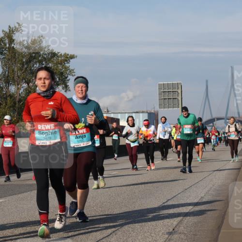03.10.2025 - Köhlbrandbrückenlauf Luisa Fischer http://msf.ph/oto/9020215 03.10.2025 11:12:11 Position 3 9, 3479, 1700 meine-sportfotos.de