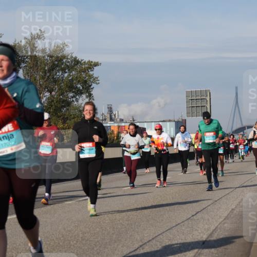 03.10.2025 - Köhlbrandbrückenlauf Luisa Fischer http://msf.ph/oto/9020229 03.10.2025 11:12:13 Position 3 3479, 1700 meine-sportfotos.de