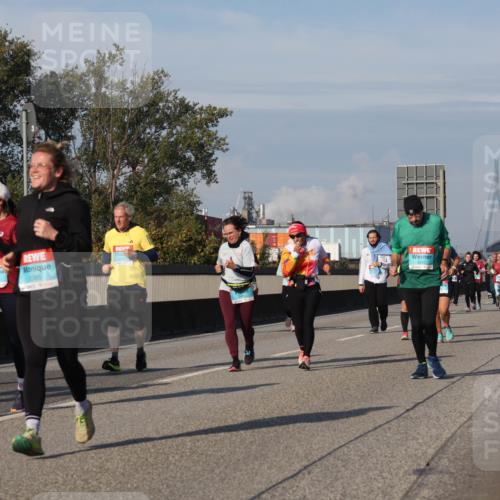 03.10.2025 - Köhlbrandbrückenlauf Luisa Fischer http://msf.ph/oto/9020245 03.10.2025 11:12:15 Position 3 2727, 2385 meine-sportfotos.de