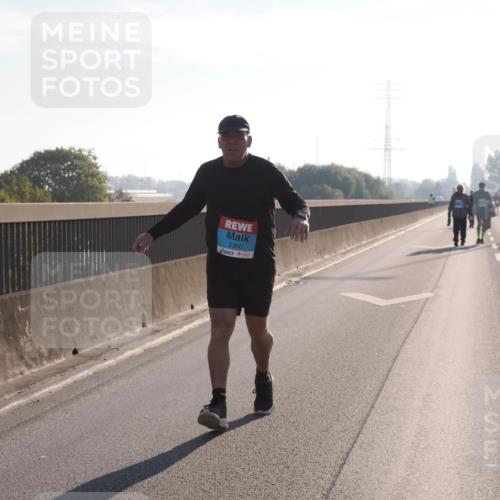 03.10.2025 - Köhlbrandbrückenlauf Fabian Wolf http://msf.ph/oto/9020299 03.10.2025 09:30:24 Position 3 2360 meine-sportfotos.de