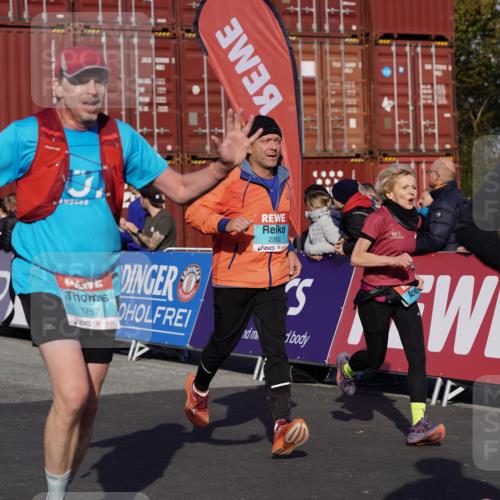 03.10.2025 - Köhlbrandbrückenlauf Michael Burmester http://msf.ph/oto/9020358 03.10.2025 10:21:13 Ziel 1757, 1899, 1992, 2068, 2119, 2350, 2369, 2415, 2616, 2897, 3116, 3839 meine-sportfotos.de