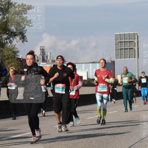 03.10.2025 - Köhlbrandbrückenlauf Luisa Fischer http://msf.ph/oto/9020370 03.10.2025 11:12:29 Position 3 1769, 2636, 2533, 2443 meine-sportfotos.de