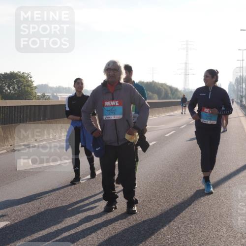 03.10.2025 - Köhlbrandbrückenlauf Fabian Wolf http://msf.ph/oto/9020384 03.10.2025 09:30:45 Position 3 3774, 3776 meine-sportfotos.de
