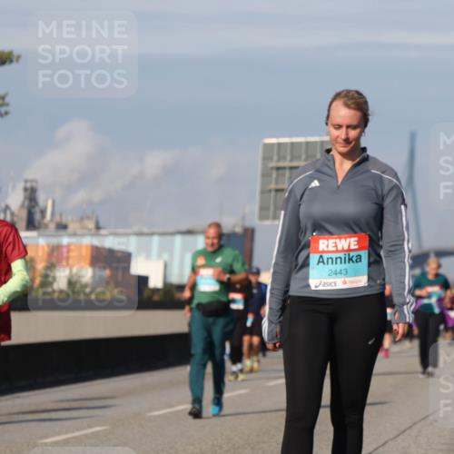 03.10.2025 - Köhlbrandbrückenlauf Luisa Fischer http://msf.ph/oto/9020402 03.10.2025 11:12:32 Position 3 2533, 2443 meine-sportfotos.de