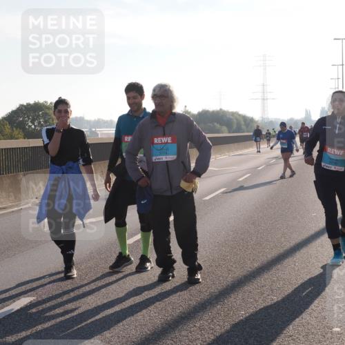 03.10.2025 - Köhlbrandbrückenlauf Fabian Wolf http://msf.ph/oto/9020404 03.10.2025 09:30:46 Position 3 3774, 3776 meine-sportfotos.de