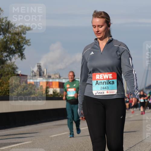 03.10.2025 - Köhlbrandbrückenlauf Luisa Fischer http://msf.ph/oto/9020420 03.10.2025 11:12:35 Position 3 2443 meine-sportfotos.de
