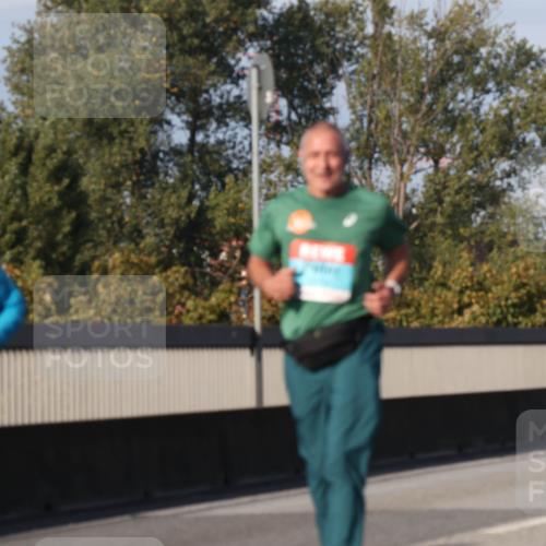 03.10.2025 - Köhlbrandbrückenlauf Luisa Fischer http://msf.ph/oto/9020451 03.10.2025 11:12:39 Position 3  meine-sportfotos.de