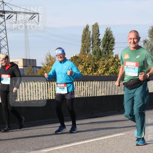 03.10.2025 - Köhlbrandbrückenlauf Luisa Fischer http://msf.ph/oto/9020467 03.10.2025 11:12:41 Position 3 3324, 3072, 2272 meine-sportfotos.de
