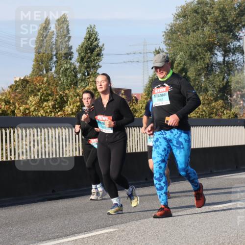 03.10.2025 - Köhlbrandbrückenlauf Luisa Fischer http://msf.ph/oto/9020507 03.10.2025 11:12:47 Position 3 2462, 2463 meine-sportfotos.de