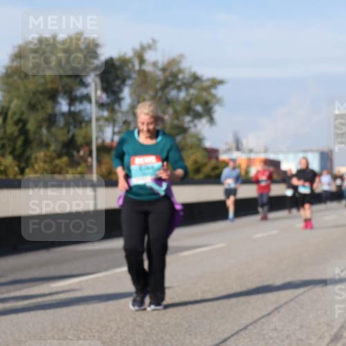 03.10.2025 - Köhlbrandbrückenlauf Luisa Fischer http://msf.ph/oto/9020521 03.10.2025 11:12:48 Position 3  meine-sportfotos.de