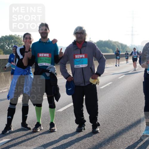03.10.2025 - Köhlbrandbrückenlauf Fabian Wolf http://msf.ph/oto/9020523 03.10.2025 09:30:53 Position 3 9702, 3774, 3776 meine-sportfotos.de