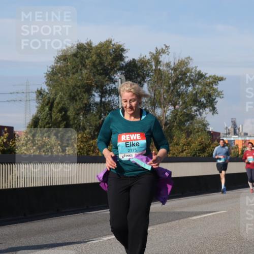 03.10.2025 - Köhlbrandbrückenlauf Luisa Fischer http://msf.ph/oto/9020529 03.10.2025 11:12:49 Position 3 2175 meine-sportfotos.de