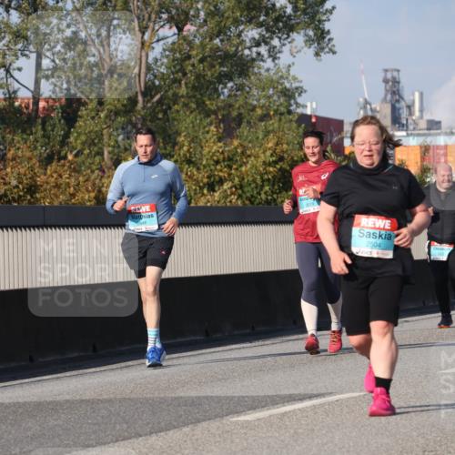 03.10.2025 - Köhlbrandbrückenlauf Luisa Fischer http://msf.ph/oto/9020558 03.10.2025 11:12:52 Position 3 2846, 3019, 2504, 1625 meine-sportfotos.de