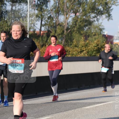 03.10.2025 - Köhlbrandbrückenlauf Luisa Fischer http://msf.ph/oto/9020581 03.10.2025 11:12:54 Position 3 2504 meine-sportfotos.de