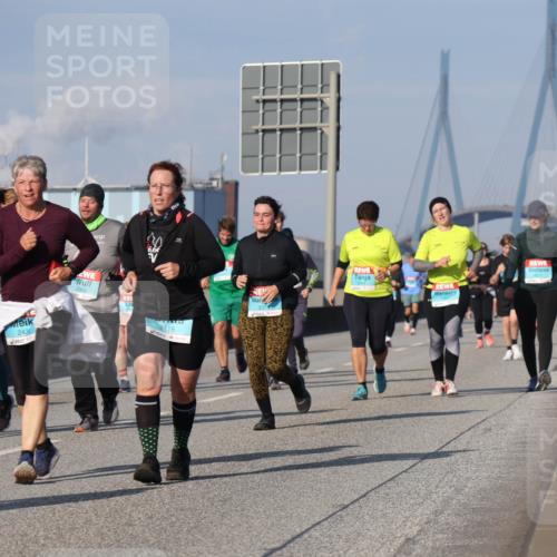 03.10.2025 - Köhlbrandbrückenlauf Luisa Fischer http://msf.ph/oto/9020612 03.10.2025 11:12:58 Position 3 2265, 2212, 2436, 2365, 6, 6, 2116 meine-sportfotos.de