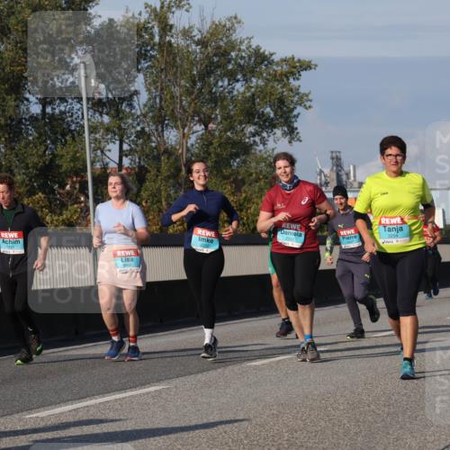 03.10.2025 - Köhlbrandbrückenlauf Luisa Fischer http://msf.ph/oto/9020688 03.10.2025 11:13:07 Position 3 2668, 2332, 3254, 1963 meine-sportfotos.de