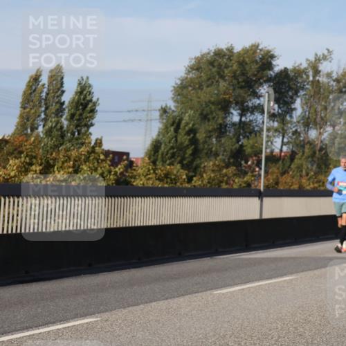 03.10.2025 - Köhlbrandbrückenlauf Luisa Fischer http://msf.ph/oto/9020851 03.10.2025 11:13:27 Position 3 7 meine-sportfotos.de
