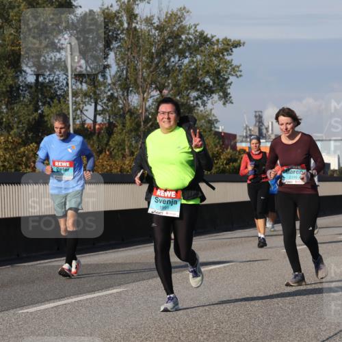 03.10.2025 - Köhlbrandbrückenlauf Luisa Fischer http://msf.ph/oto/9020870 03.10.2025 11:13:29 Position 3 1991, 2316, 2184 meine-sportfotos.de