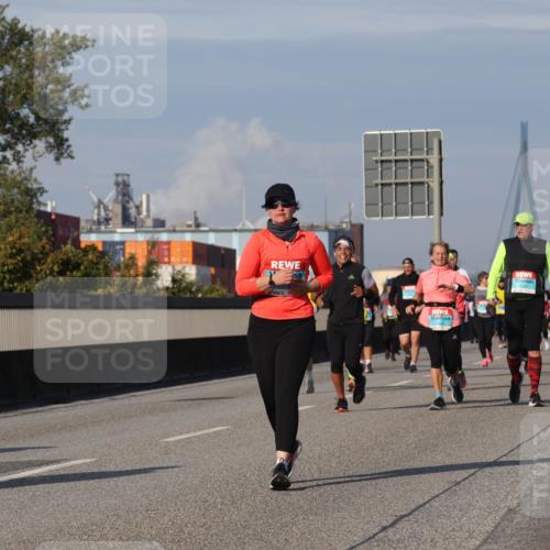 03.10.2025 - Köhlbrandbrückenlauf Luisa Fischer http://msf.ph/oto/9020930 03.10.2025 11:13:36 Position 3  meine-sportfotos.de
