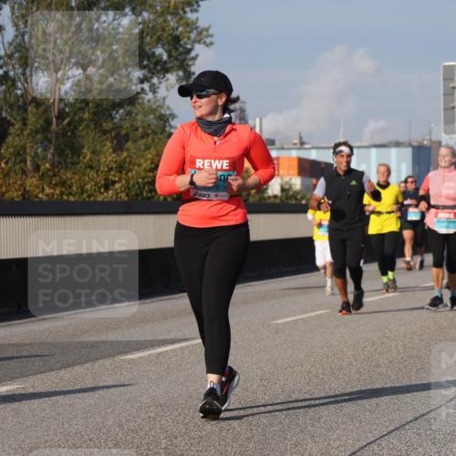 03.10.2025 - Köhlbrandbrückenlauf Luisa Fischer http://msf.ph/oto/9020949 03.10.2025 11:13:38 Position 3  meine-sportfotos.de