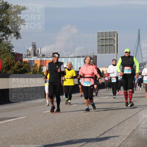 03.10.2025 - Köhlbrandbrückenlauf Luisa Fischer http://msf.ph/oto/9020956 03.10.2025 11:13:39 Position 3 2457 meine-sportfotos.de