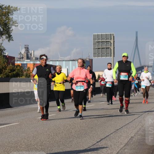 03.10.2025 - Köhlbrandbrückenlauf Luisa Fischer http://msf.ph/oto/9020960 03.10.2025 11:13:39 Position 3 2457 meine-sportfotos.de