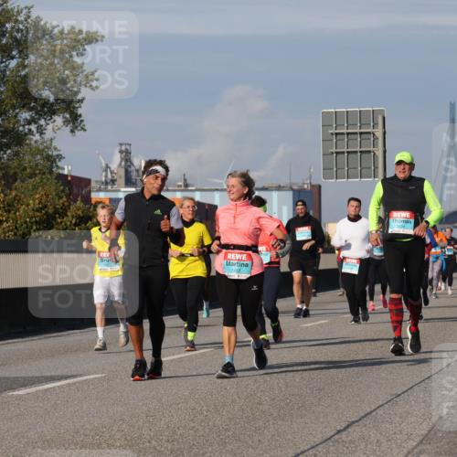 03.10.2025 - Köhlbrandbrückenlauf Luisa Fischer http://msf.ph/oto/9020968 03.10.2025 11:13:40 Position 3 2457 meine-sportfotos.de