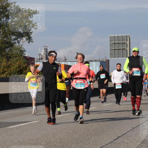 03.10.2025 - Köhlbrandbrückenlauf Luisa Fischer http://msf.ph/oto/9020970 03.10.2025 11:13:40 Position 3 2457 meine-sportfotos.de