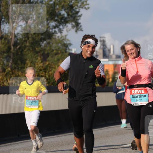 03.10.2025 - Köhlbrandbrückenlauf Luisa Fischer http://msf.ph/oto/9020979 03.10.2025 11:13:42 Position 3 2457 meine-sportfotos.de