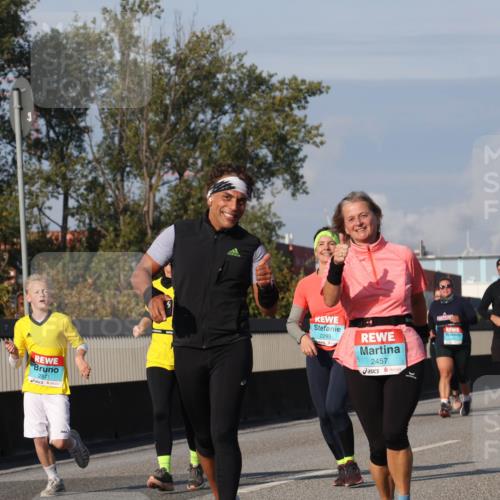 03.10.2025 - Köhlbrandbrückenlauf Luisa Fischer http://msf.ph/oto/9020991 03.10.2025 11:13:43 Position 3 2871, 2299, 2457 meine-sportfotos.de