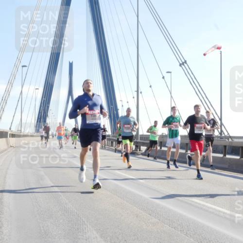 03.10.2025 - Köhlbrandbrückenlauf Matties Gatica Varas http://msf.ph/oto/9020993 03.10.2025 12:23:39 Position 1 4518 meine-sportfotos.de