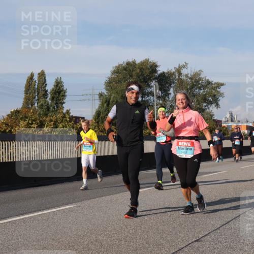 03.10.2025 - Köhlbrandbrückenlauf Luisa Fischer http://msf.ph/oto/9021009 03.10.2025 11:13:45 Position 3 2457 meine-sportfotos.de