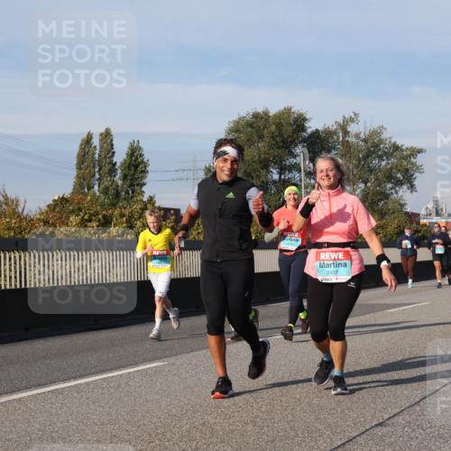 03.10.2025 - Köhlbrandbrückenlauf Luisa Fischer http://msf.ph/oto/9021010 03.10.2025 11:13:45 Position 3 2457 meine-sportfotos.de
