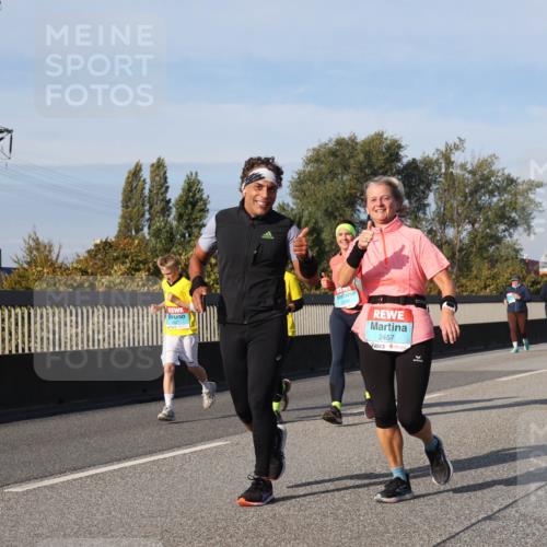 03.10.2025 - Köhlbrandbrückenlauf Luisa Fischer http://msf.ph/oto/9021013 03.10.2025 11:13:46 Position 3 2299, 2457 meine-sportfotos.de
