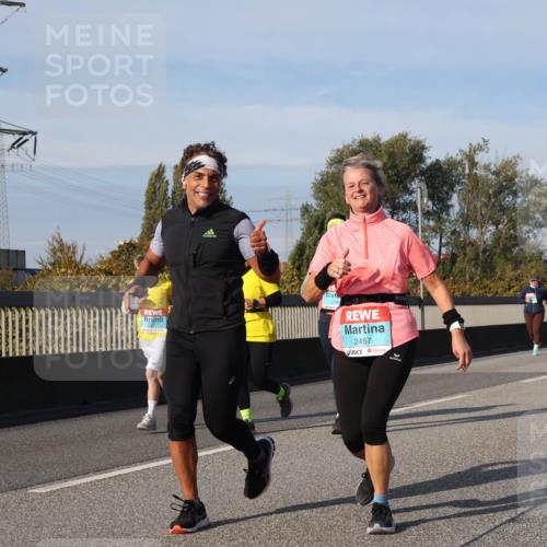 03.10.2025 - Köhlbrandbrückenlauf Luisa Fischer http://msf.ph/oto/9021015 03.10.2025 11:13:46 Position 3 2457 meine-sportfotos.de