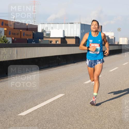 03.10.2025 - Köhlbrandbrückenlauf Fabian Wolf http://msf.ph/oto/9021026 03.10.2025 09:32:33 Position 3  meine-sportfotos.de