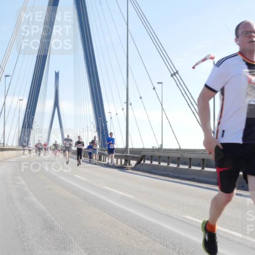 03.10.2025 - Köhlbrandbrückenlauf Matties Gatica Varas http://msf.ph/oto/9021095 03.10.2025 12:23:55 Position 1 4304 meine-sportfotos.de