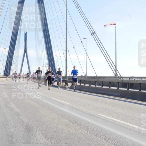 03.10.2025 - Köhlbrandbrückenlauf Matties Gatica Varas http://msf.ph/oto/9021106 03.10.2025 12:23:57 Position 1  meine-sportfotos.de