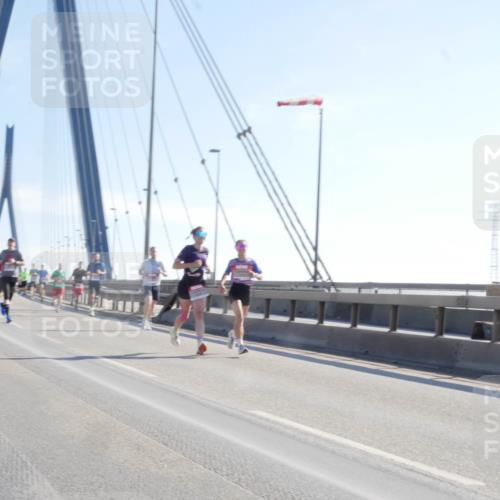 03.10.2025 - Köhlbrandbrückenlauf Matties Gatica Varas http://msf.ph/oto/9021151 03.10.2025 12:24:05 Position 1  meine-sportfotos.de