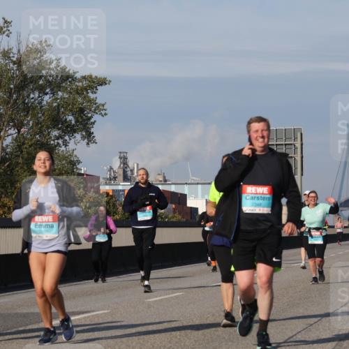 03.10.2025 - Köhlbrandbrückenlauf Luisa Fischer http://msf.ph/oto/9021167 03.10.2025 11:14:03 Position 3 2875, 2297 meine-sportfotos.de