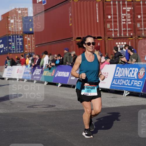 03.10.2025 - Köhlbrandbrückenlauf Michael Burmester http://msf.ph/oto/9021191 03.10.2025 10:22:16 Ziel 2075, 2217, 2218, 2313, 2314, 3577 meine-sportfotos.de