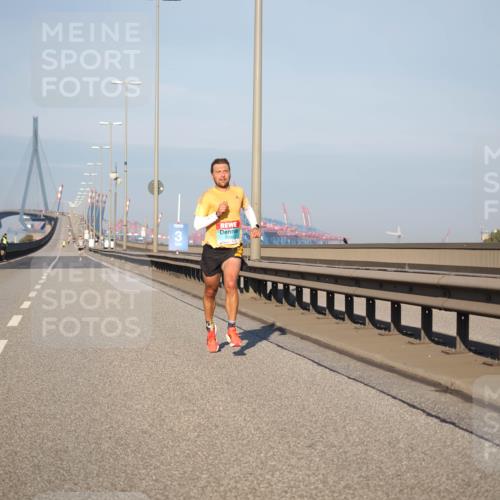 03.10.2025 - Köhlbrandbrückenlauf Fabian Wolf http://msf.ph/oto/9021227 03.10.2025 09:34:19 Position 3 3 meine-sportfotos.de