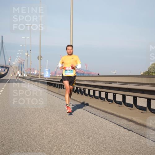 03.10.2025 - Köhlbrandbrückenlauf Fabian Wolf http://msf.ph/oto/9021234 03.10.2025 09:34:20 Position 3 3, 3590 meine-sportfotos.de